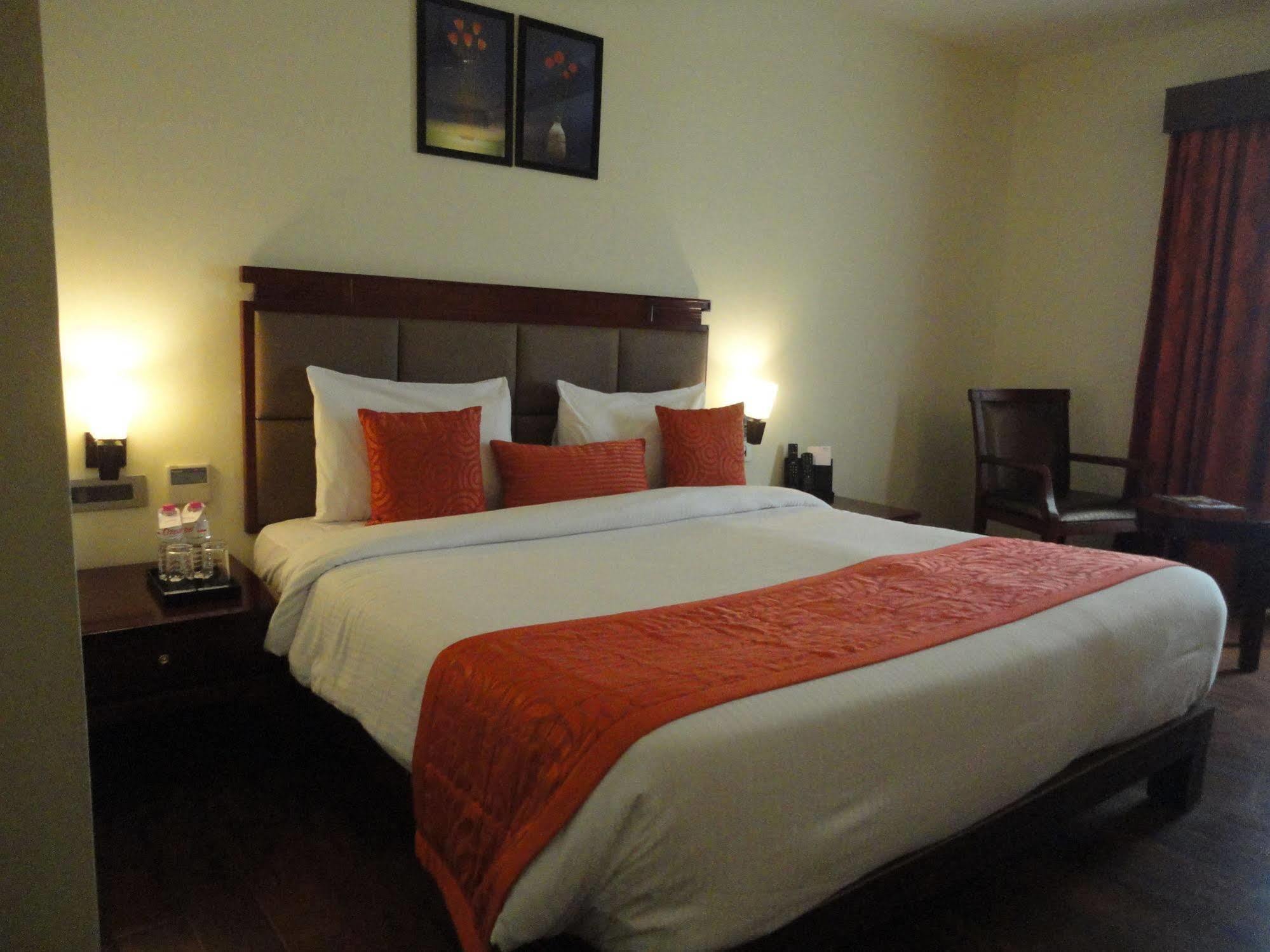 Fortune Select Grand Ridge, Tirupati - Member Itc Hotels' Group Kültér fotó A room at the hotel