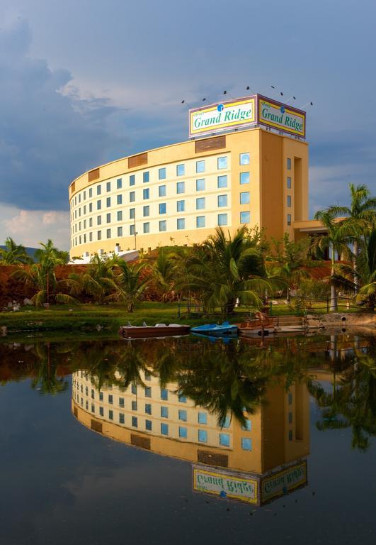 Fortune Select Grand Ridge, Tirupati - Member Itc Hotels' Group Kültér fotó The hotel