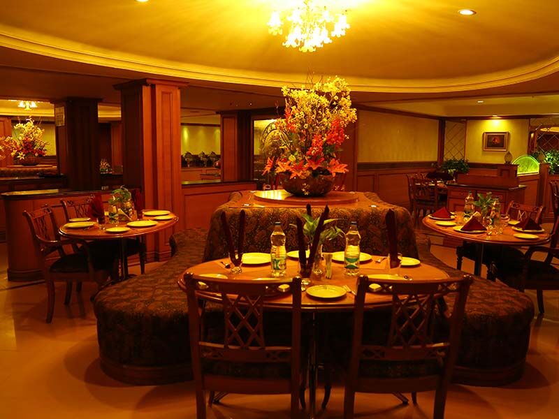 Fortune Select Grand Ridge, Tirupati - Member Itc Hotels' Group Kültér fotó The interior of the restaurant